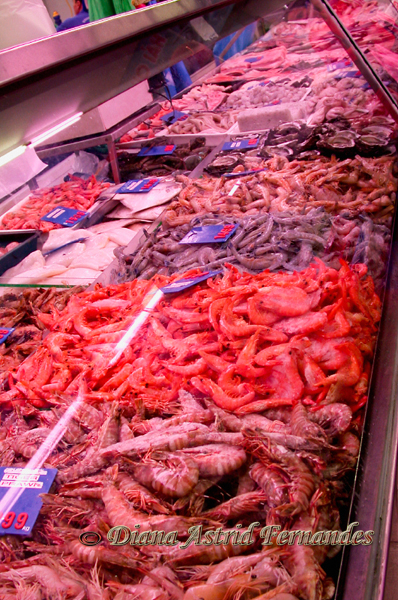 Shrimps-for-sale-at-Fish-Market-Melbourne-Australia